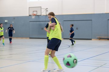 Bild 332 - C-Juniorinnen 3 Loewinnen Cup